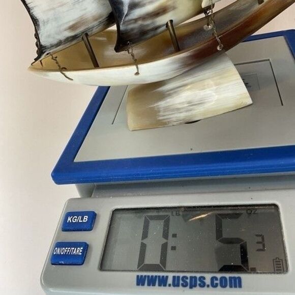 Vintage Handmade Horn Sailing Ship Nautical Boat Carved Horn Library 7"X7" - Picture 12 of 12